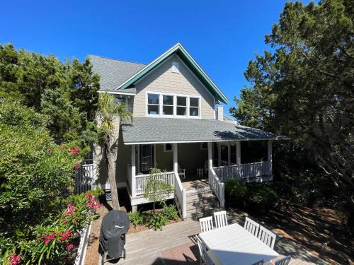 Flora's Bluff House | Edenstead