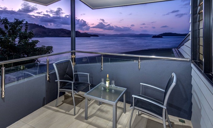 Hamilton Island Villa | Edge 16 Hamilton Island - oceanviews, golf buggy and transfers