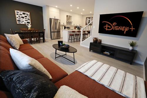 West Edmonton House | Edgemont Retreat, Groups, River Cree, WEM, Disney