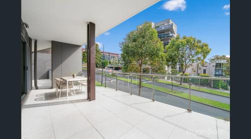 Maribyrnong House | Edgewater room in Maribyrnong