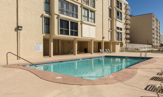Gulf Shores House | Edgewater West 94 | Condo, 2 Bedrooms + Convertible bed(s), 2 Baths, (Sleeps 4-6)
