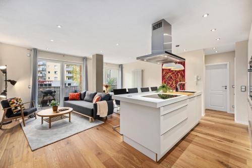 Zwickau Apartment | EDLER WOHNRAUM Schwanenteich-Suite mit Balkon, Kaffeevollautomat, Lift & Parkplatz
