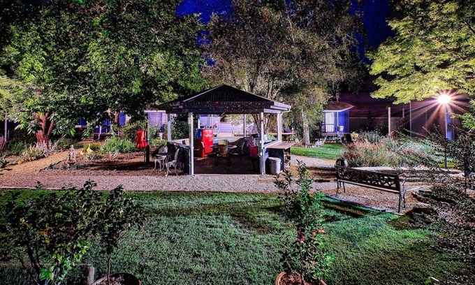 Bright House | Edlin House