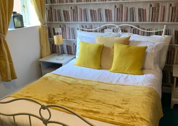 Sleaford House | EDS Eat Drink Sleep
