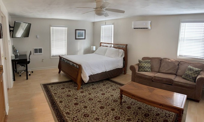 Craig Creek Apartment | Efficiency Apartment in New Castle, Virginia Convenient to the Appalachian Trail