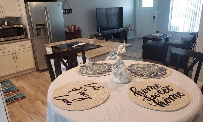 Sarasota House | Effortless City Stay in Sarasotan