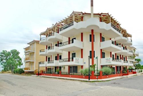 Paralio Astros Apartment | Efi's studios