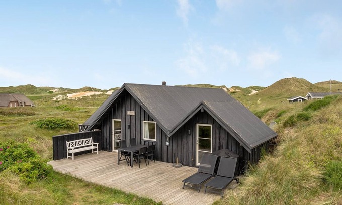 Houvig House | "Eggert" - from the sea by Interhome