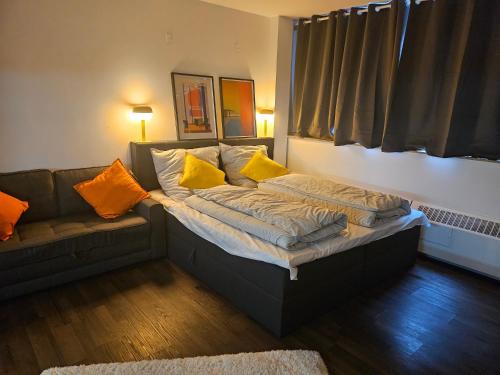 Neuehrenfeld Apartment | Ehrenfeld - Bright 32m2 Flat