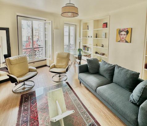 Chaillot Apartment | Eiffel Tower Paris