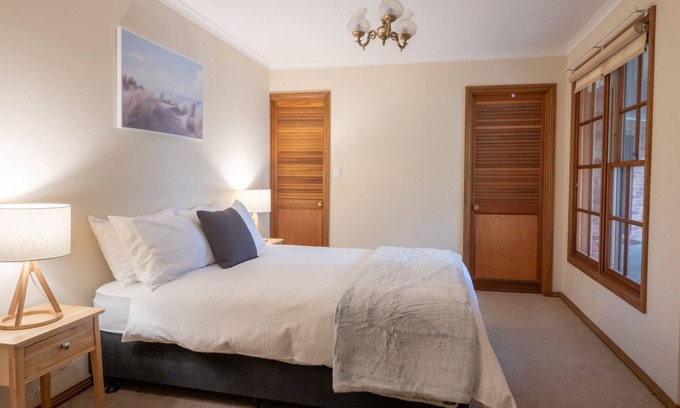 Eildon Hotel | Eildon Motel Main house