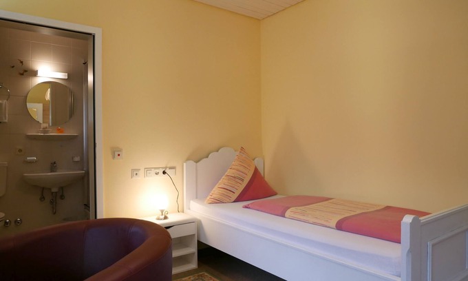 Seebach Apartment | Einzelzimmer, 14qm, max. 1 Person
