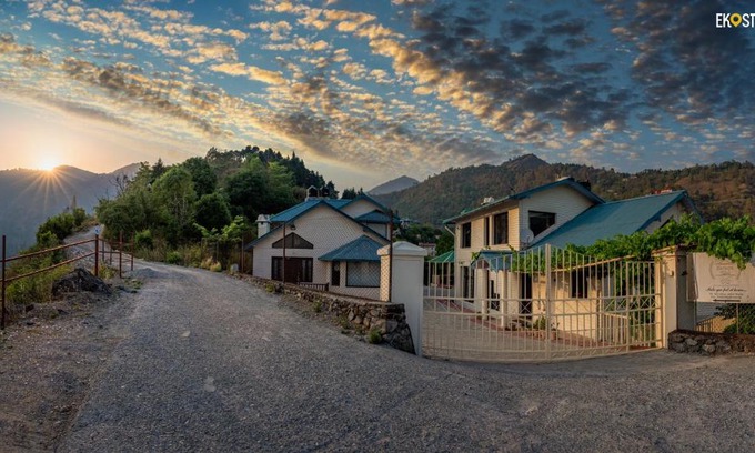 Nainital Villa | EKO STAY - Stark Villa