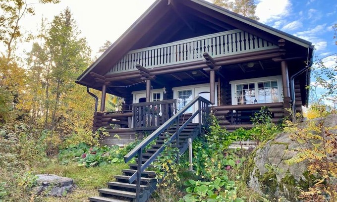 Ulvila Villa | Elämyksellinen huvila Tuurujärven rannalla.