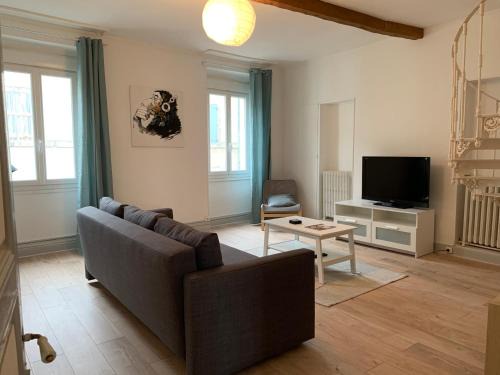 Mazamet Apartment | Elégant Appartement T3 hypercentre de Mazamet