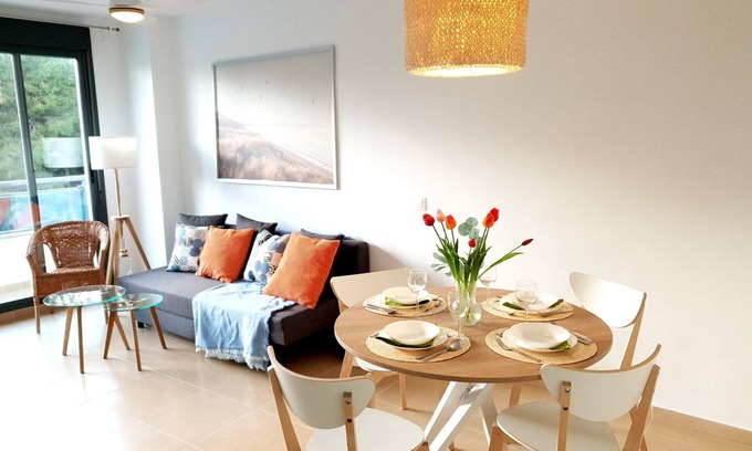 Garrucha Apartment | El Apartamento se Encuentra en una Preciosa Urbanización. 5 Minutos de la Playa!