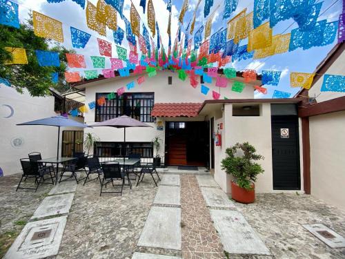 Del Cerrillo House | El Balcón del Aventurero