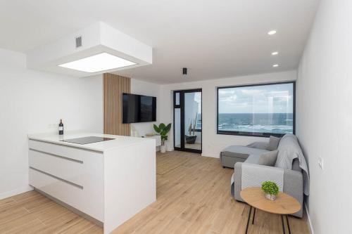 Telde Apartment | El Bunker Luxury Suite en Playa del Hombre con vista al mar