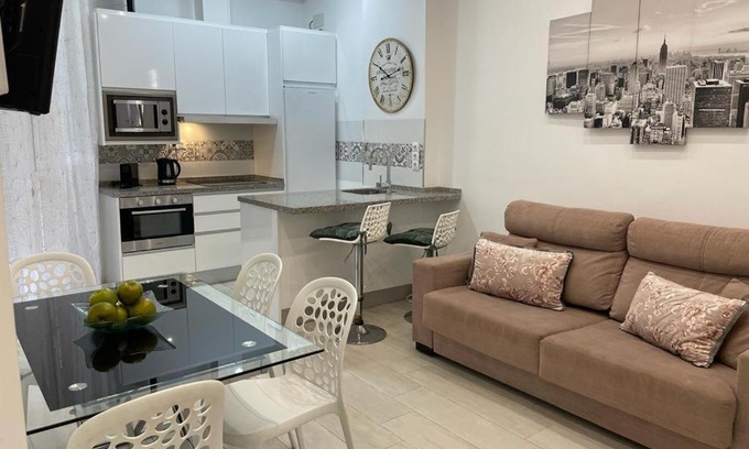 Torremolinos Apartment | el canto