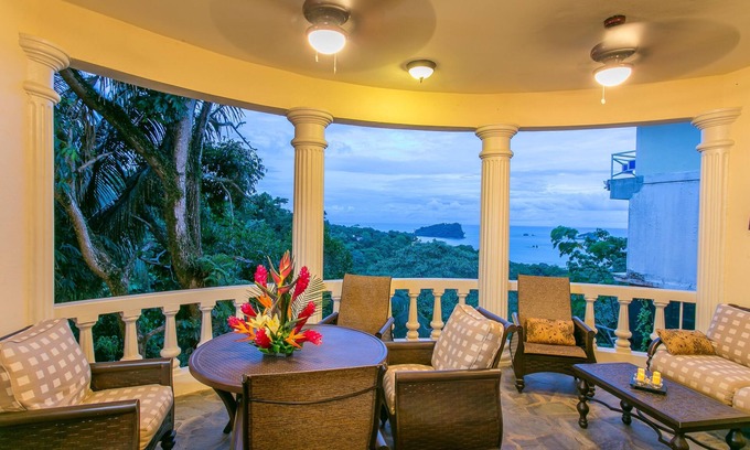 Manuel Antonio Apartment | El Capuchin: Ocean View Apt in B&B-style Villa w/Huge Pool & Central Location