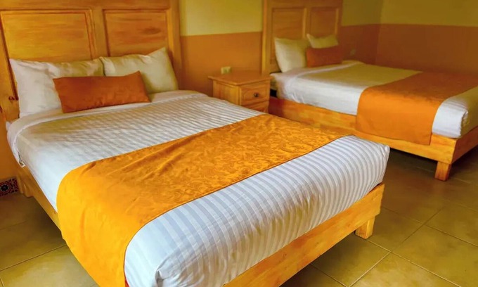 Xico Hotel | El Cortijo de las flores