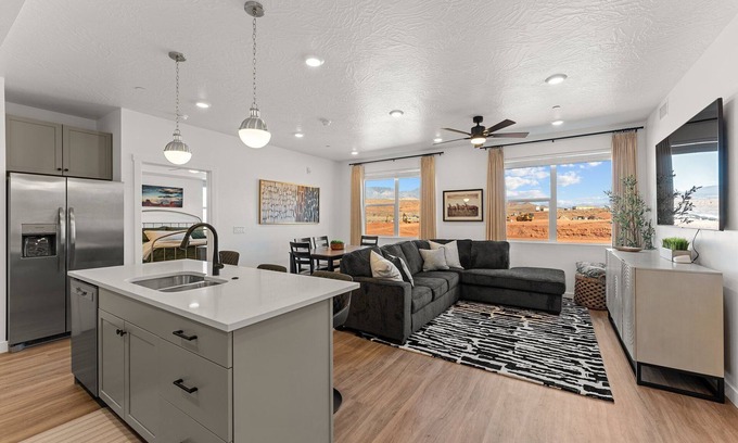 St. George Condo | El Gato: Resort Indoor/Outdoor Pool, Basketball + Pickleball