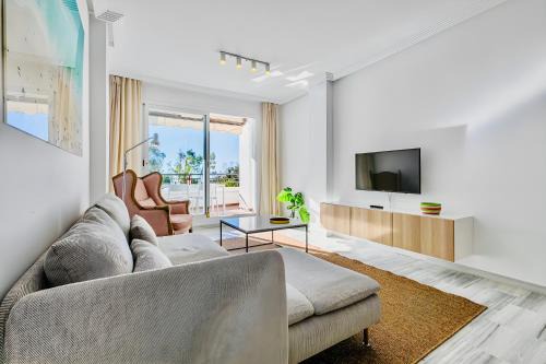 Benahavis Apartment | El Lago de Los Arqueros, Benahavís