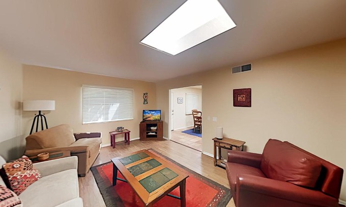 Northeast Santa Fe Apartment | El Matador Unit 18