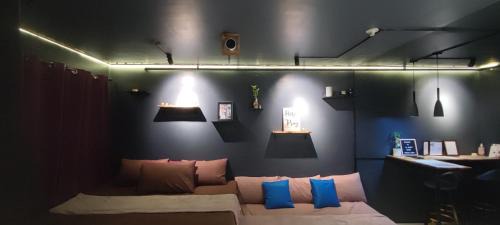 Balibago House | EL MEIR Staycation Beside Enchanted Kingdom -Premium Stay