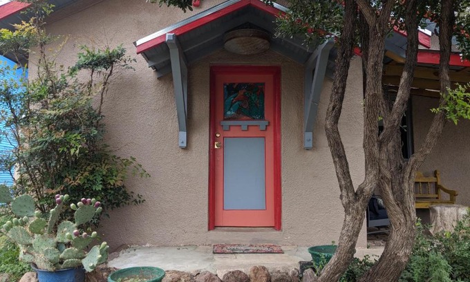 Alpine Bed & Breakfast | El Nopal Casita-Close to Sul Ross State University