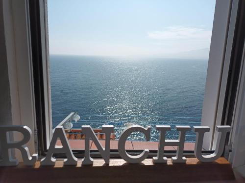 Lastres Apartment | El Ranchu