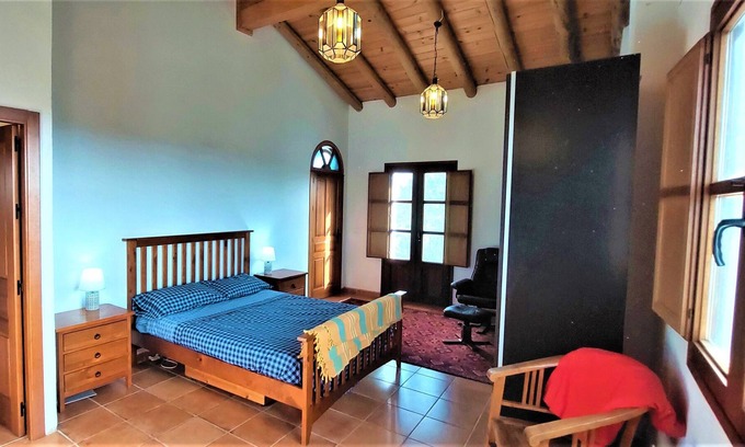 Aracena Villa | El Rebollar Beautiful Villa