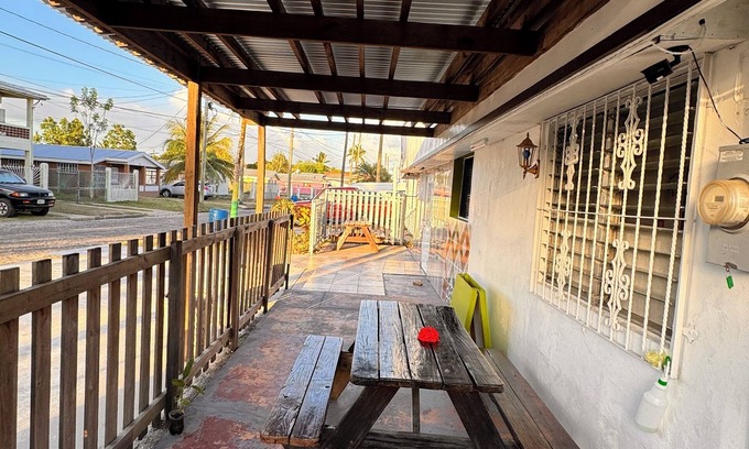 Armenia Hotel | EL REY MOTEL & RESTAURANT