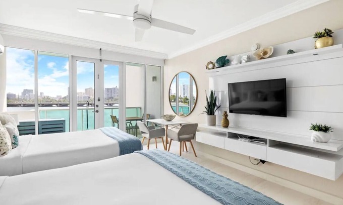 San Juan Condo | EL SOL OCEAN VIEW/EXCLUSIVE