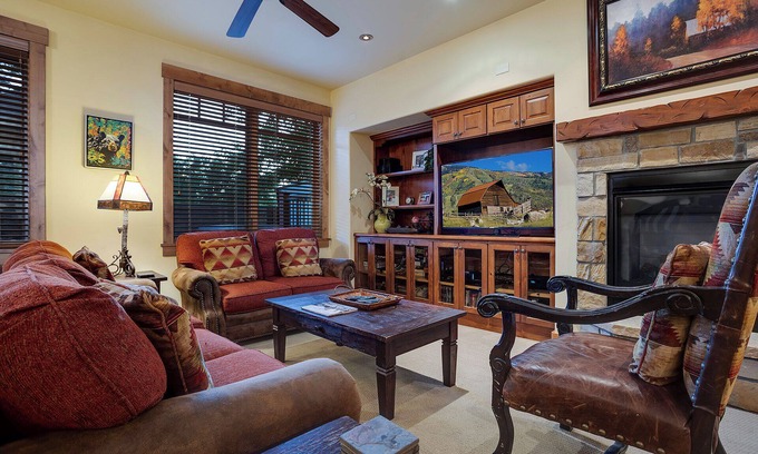 Steamboat Springs Condo | EL5112 | Private Patio with Hot Tub | Close to Mtn | Air Chilling | Pools