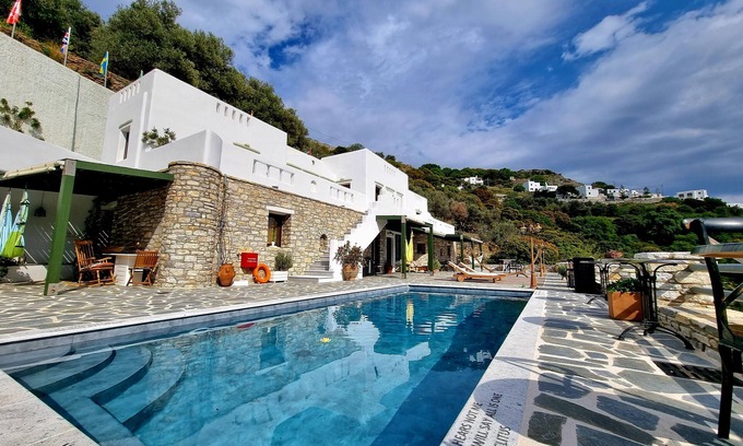 Naxos House | ELAIOLITHOS - Luxury Villa Suites - Adults Only
