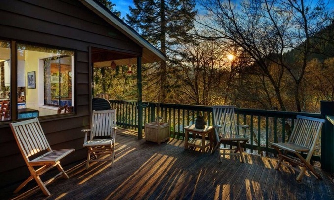 Seaside House | Elderberry Eden - Nehalem Riverfront House