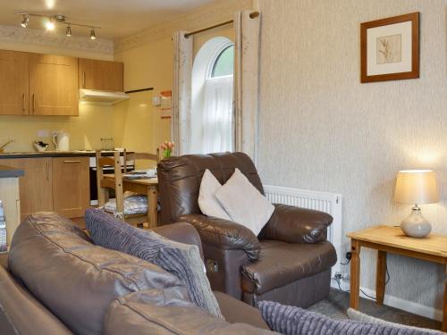 Cayton House | Eldin Hall Cottage 1 - Uk2483