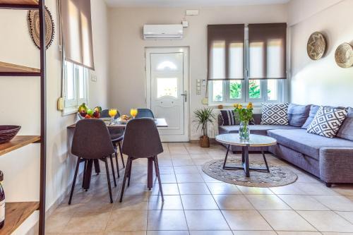 Filaki Apartment | Eleanna's House - 400m From the Beach