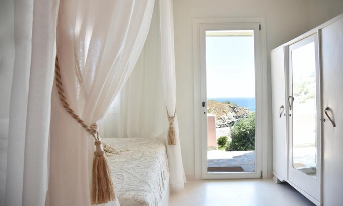Abela Apartment | Elefthia Syros Junior Suite