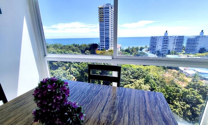Playa Coronado Apartment | Elegant private HotelSuite with sea view nPet Friendly