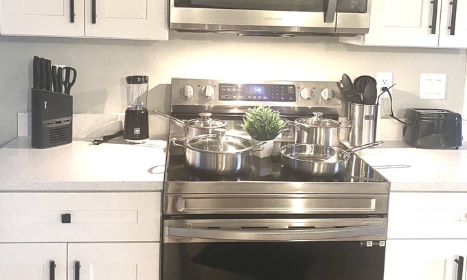 Sanford House | Elegance Meets Modern Comfort: Your Downtown Sanford Hideaway.