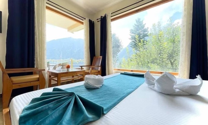 Vashist Hotel | Elegance Retreat Manali Luxury Stay