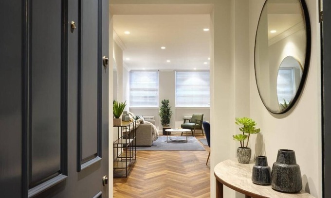 City of Westminster Apartment | Elegant 1BR Apartment w/Concierge, Weekly Housekeeping & Washer/Dryer