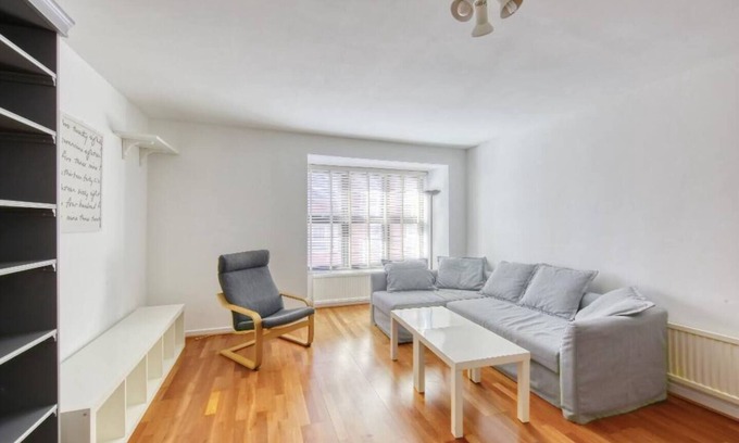 Pimlico Apartment | Elegant 1BR Flat in Westminster Near Victoria Tube