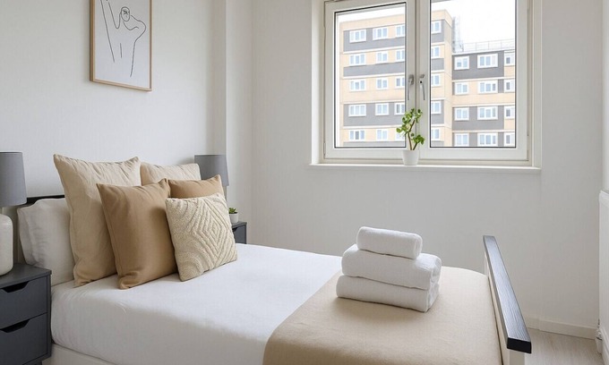 Battersea Apartment | Elegant 2 Bedroom Apartment in Battersea