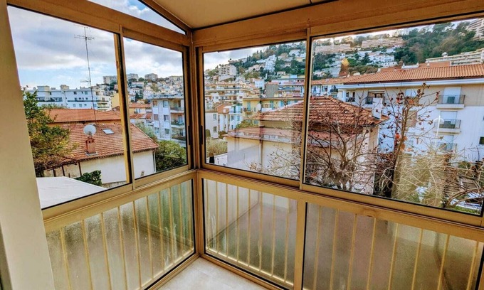 Saint-Sylvestre Apartment | elegant 2 bedrooms apartment with outdoor spaces and free parking