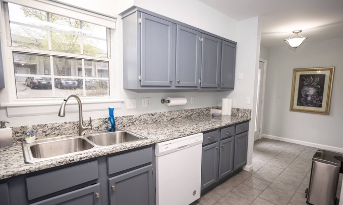 Hope Gardens House | Elegant 3 Bedroom Condo w/balcony and free parking near downtown Nashville, TN..