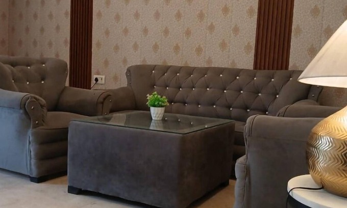 New Delhi Apartment | Elegant 3BHK Serviced Apartment | Gated Society | Near Deer Park