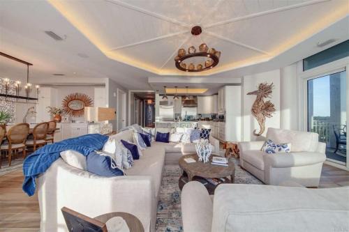 Ono Island Apartment | Elegant 4-Bedroom Beachfront Condo